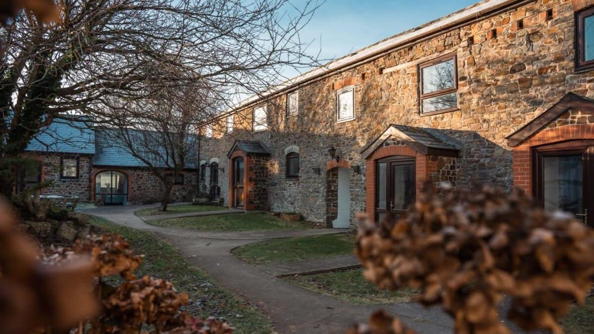 Spacious 2 Bedroom Holiday Cottage Nr Буде Экстерьер фото